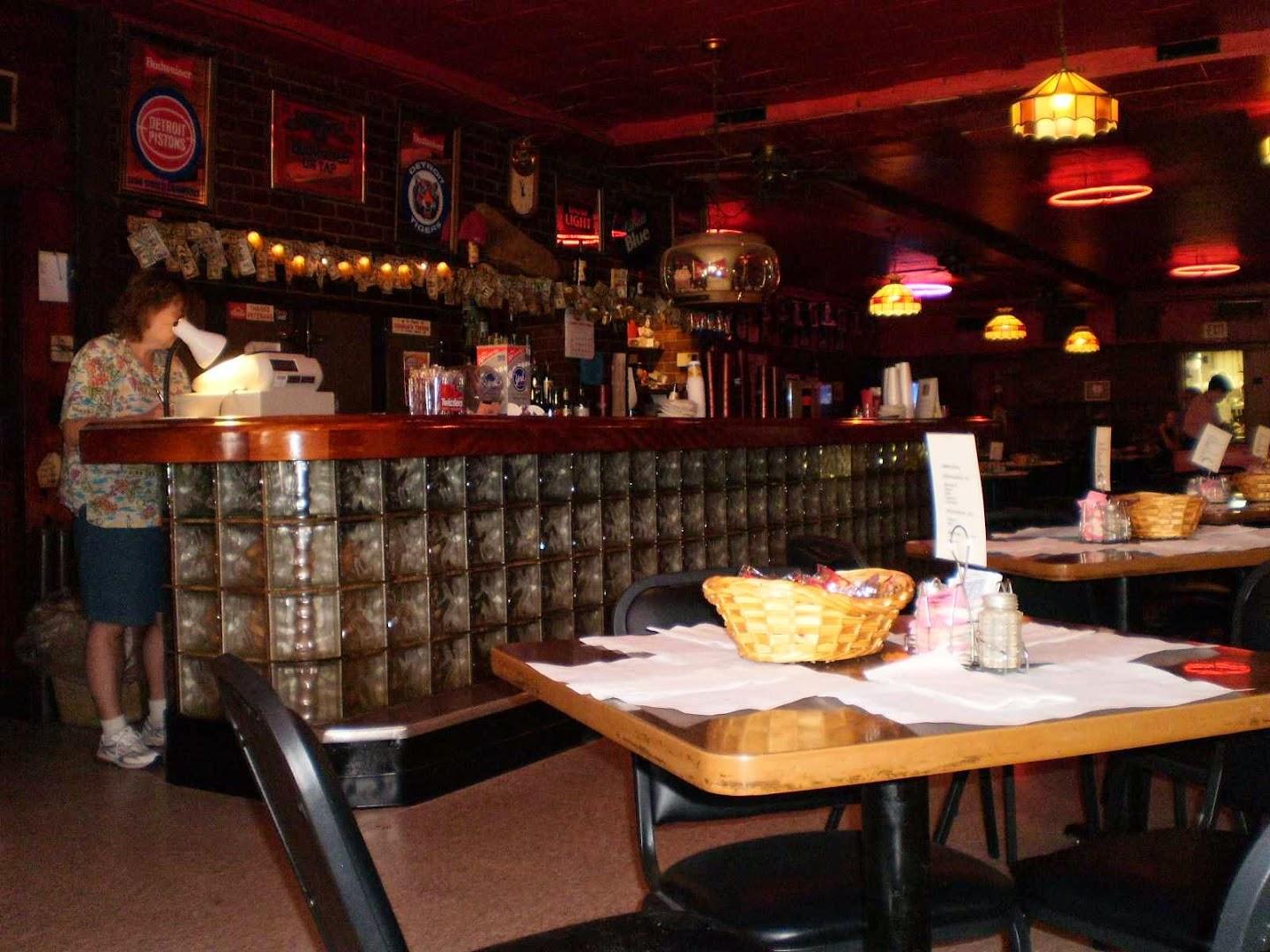 Charlie's Tavern